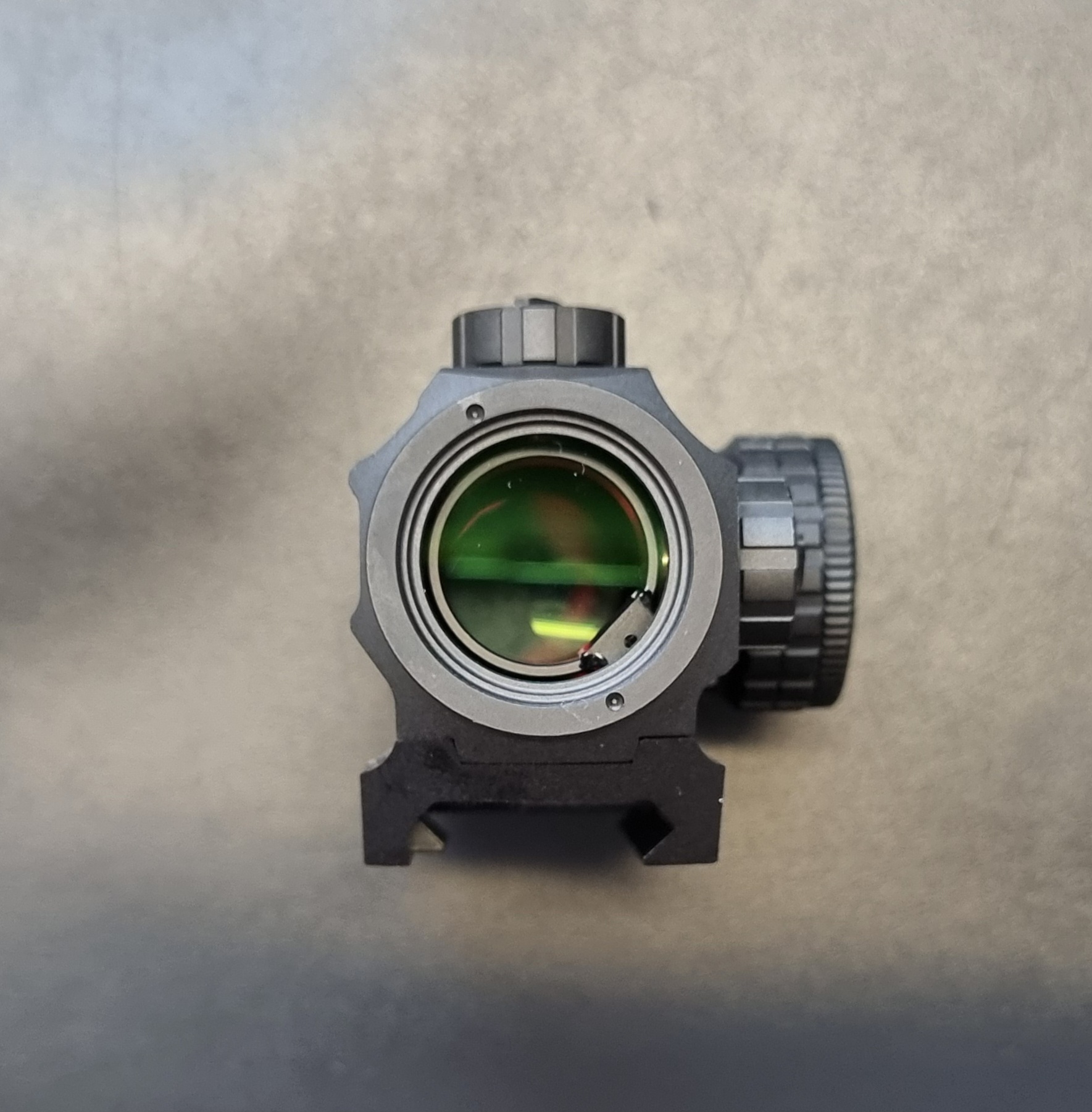 Vixen Red Dot Sight 2 Moa punapistetähtäin